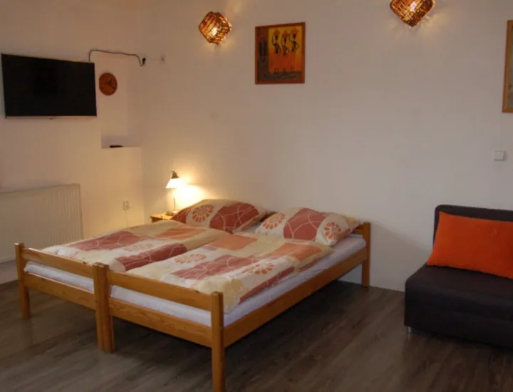 Apartmán v přízemí, Penzion Filoun